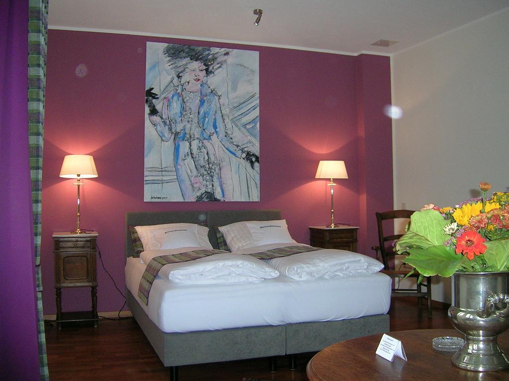 Hotel & Cafe Kleinergruenauer Bad Salzuflen Quarto foto